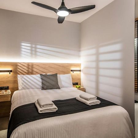 The Big Little One. Stylish & Convenient Apartment Ираклион Экстерьер фото